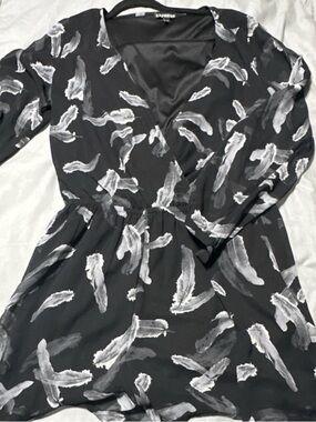 Express Black Long-Sleeve Romper with White Feather Print